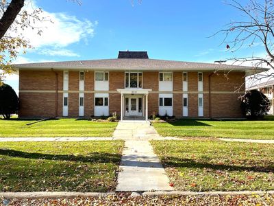2711 12th St S APT 1, Fargo, ND, 58103
