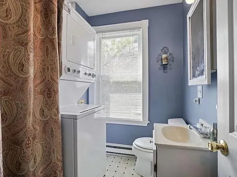 104 Elm St #2 — Photo 8