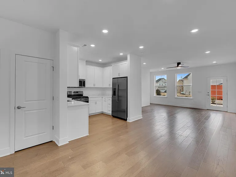 257 Lewis Fisher Dr — Photo 12