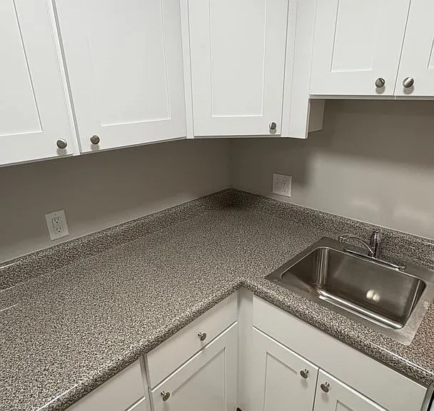 Marquette Apartments — Photo 13
