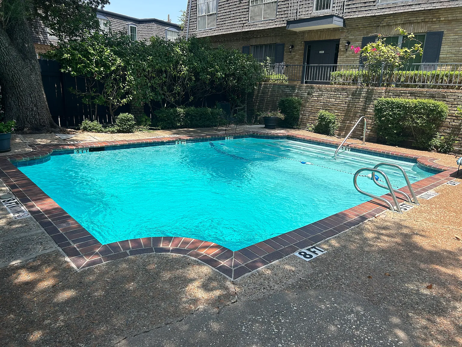 2 bed, 1.5 bath, 1020 sqft, $1,800 — Photo 3