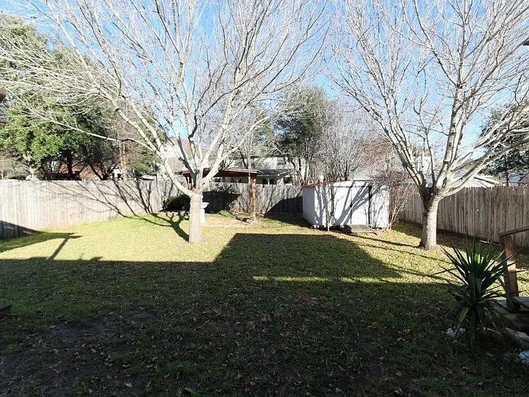 Vol Walker Dr — Photo 24