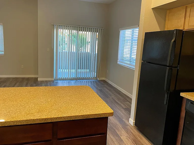 3 Bed 3 Bath
