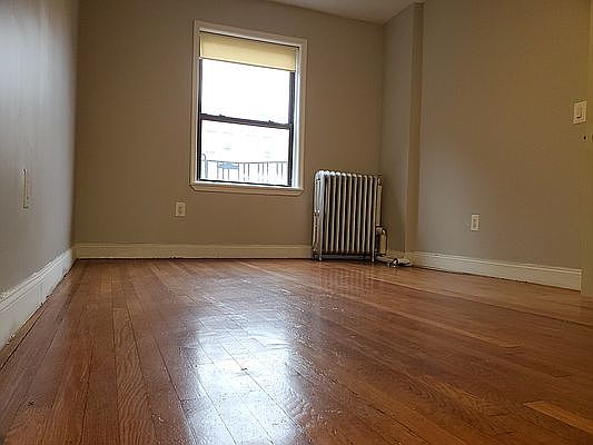 3rd image of 2751 Barker Ave #W42