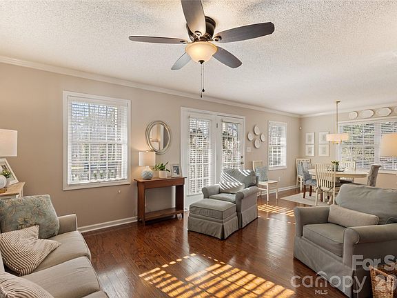4th image of 111 Lake Rd