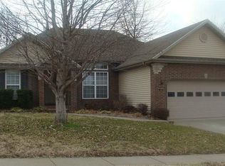 113 N Cedarwood Ave, Republic, MO 65738