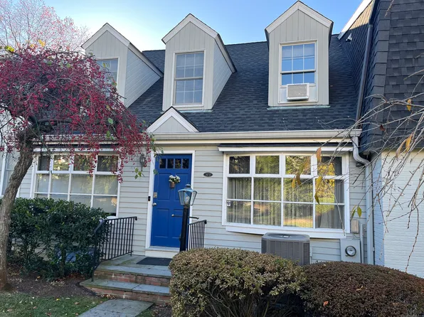187 Park Street #9, New Canaan, CT 06840