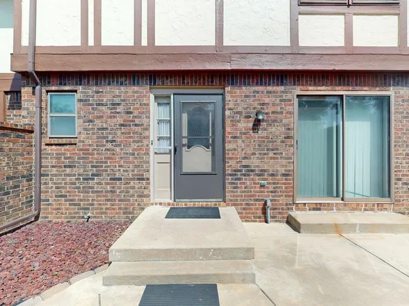 8930 W Suncrest St APT 602, Wichita, KS 67212