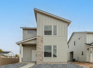 6687 W Fairy Falls Dr, Meridian, ID 83646