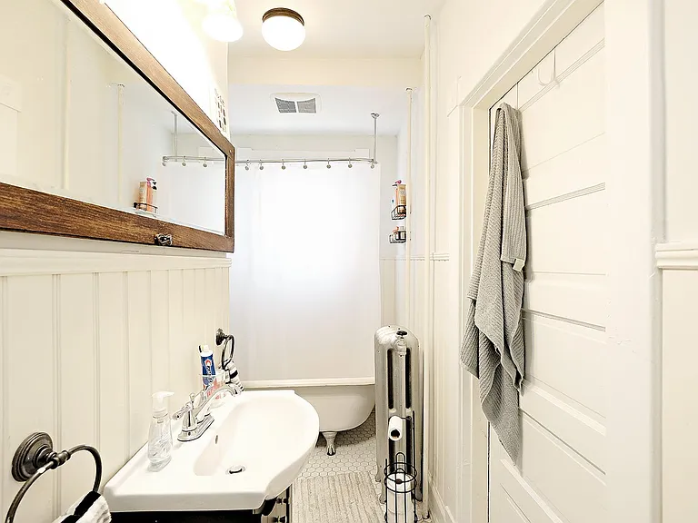 625 Ridge St #A — Photo 11