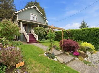624 Colborne St, New Westminster, BC V3L 2C9