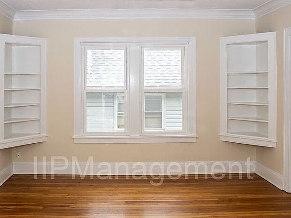 3rd image of 3168 Meadowbrook Blvd #2