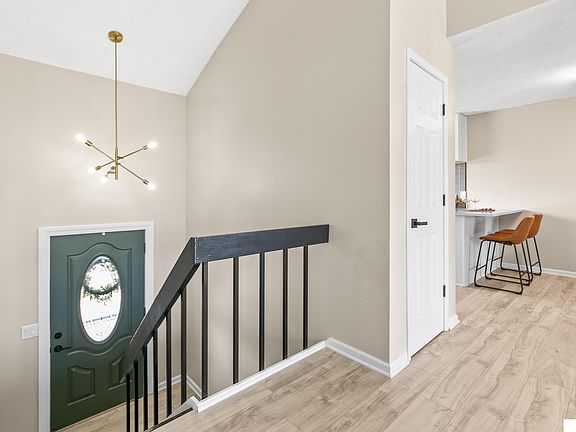 5th image of 6521 S 139th Avenue Cir