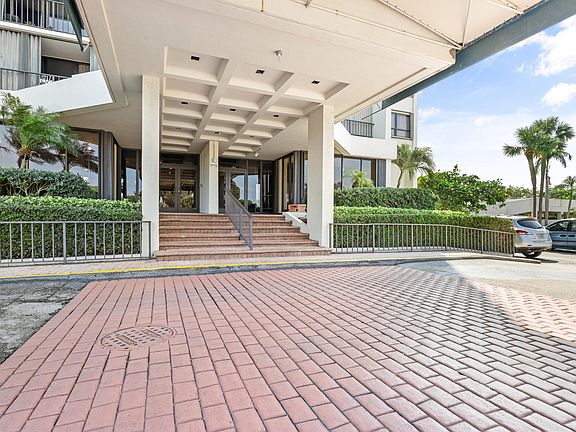 5th image of 5600 N Flagler Drive #305