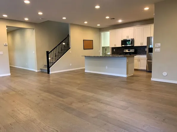 4650 E Tierra Buena Ln, Phoenix, AZ 85032