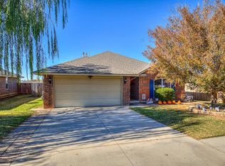 4205 Red Apple Ter, Moore, OK 73160