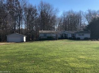 6142 McClintocksburg Rd, Newton Falls, OH 44444