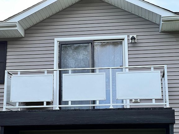 3rd image of 100 Hillside Dr APT B11