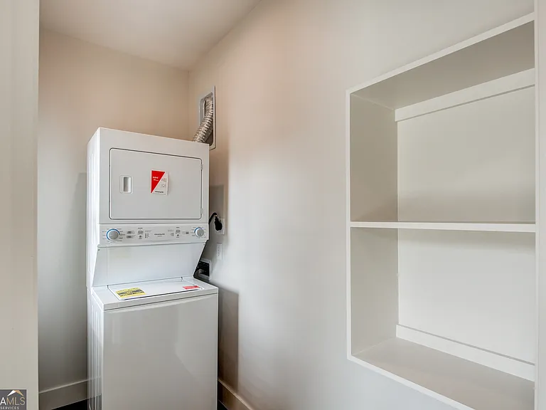77 Chateau Dr — Photo 14
