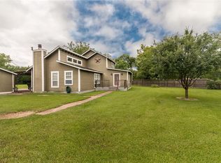 415 Avenue D St, Alvin, TX 77511