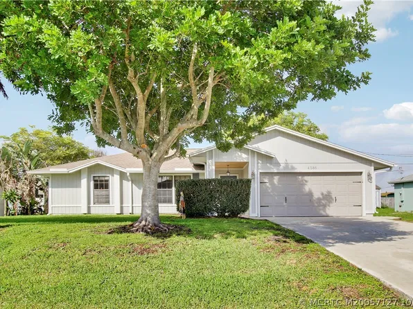 4586 SW Calloway St, Port Saint Lucie, FL 34953