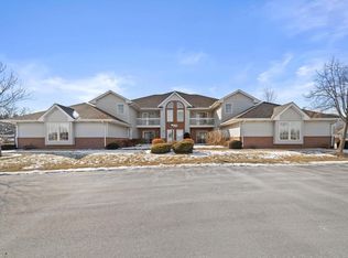 1270 Village Centre Dr UNIT 6, Kenosha, WI 53144