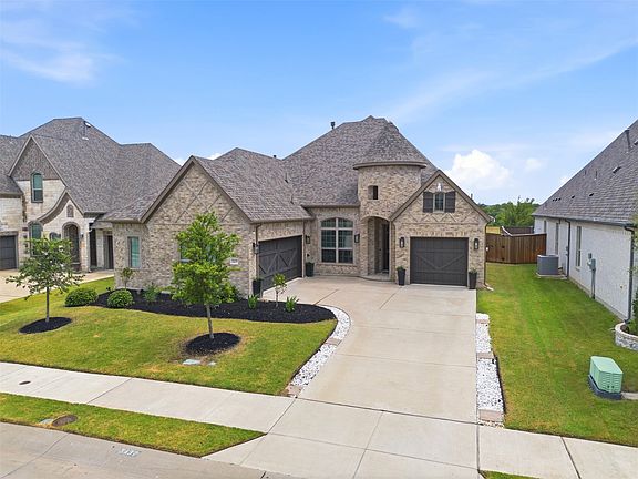 2nd image of 3437 Ridgecross Dr