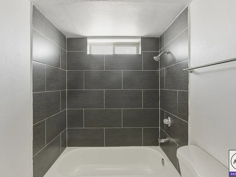 2330 W Lone Cactus Dr #103 — Photo 4