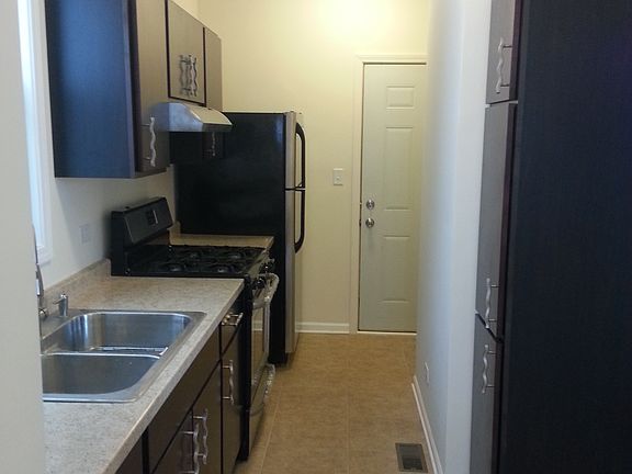 2nd image of 8218 S Cornell Avenue # Fl 2nd