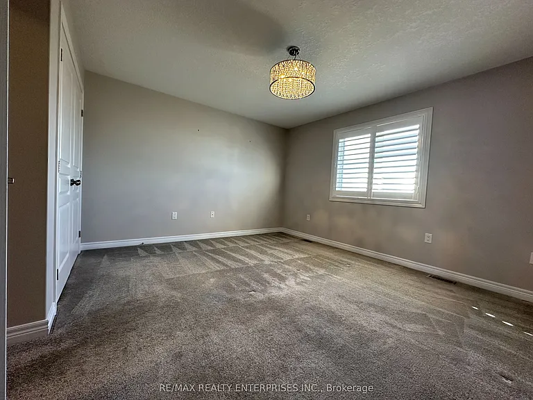 69 Edenrock Dr — Photo 19
