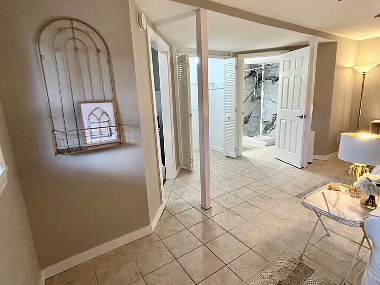 1610 McDuff Ave S #2 — Photo 8