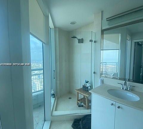 4th image of 60 SW 13th St APT 4611