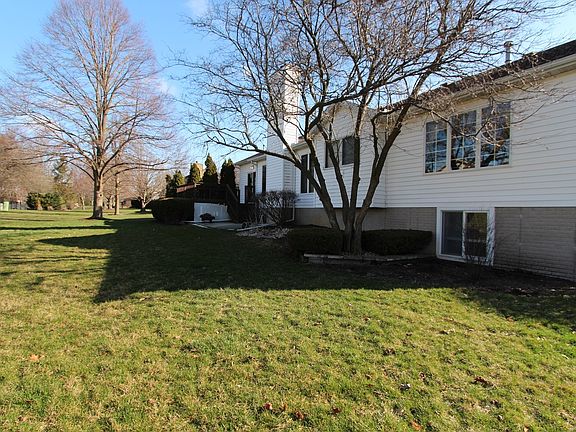 3rd image of 701 Watford Dr