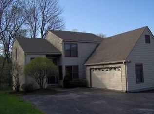 12 Madonna Ln, Broomall, PA 19008