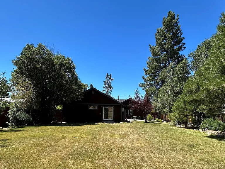 16599 Glenshire Dr — Photo 2