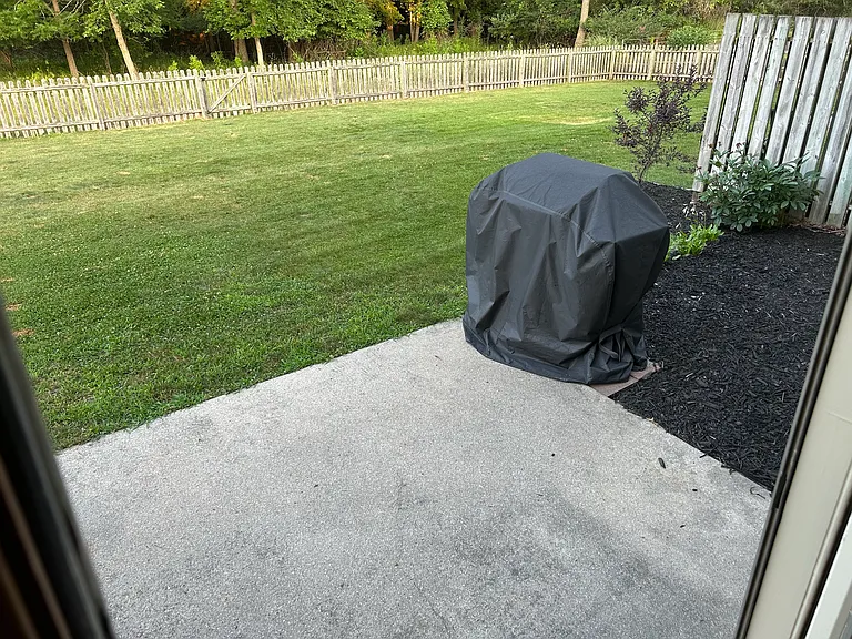 686 Plainfield Ct #1 — Photo 6