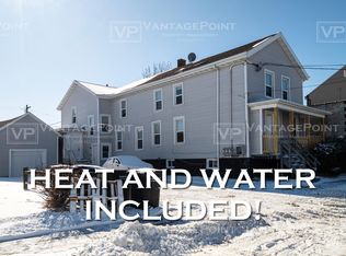 139 W 7th Ave #2, Oshkosh, WI 54902