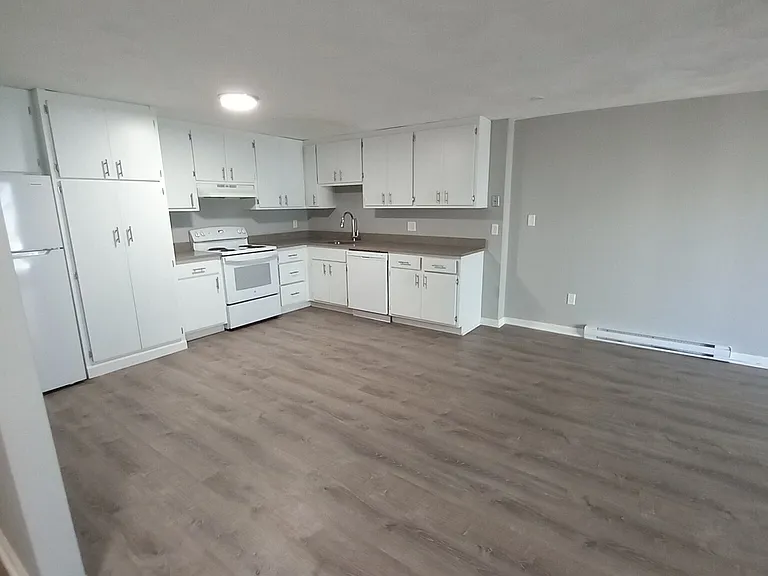 566 Washington St #1 — Photo 17