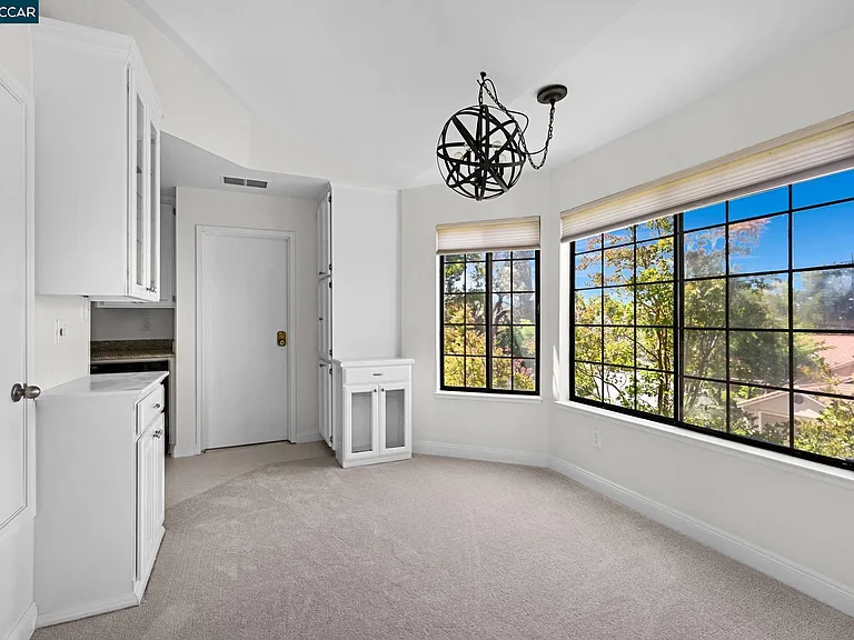 5012 Lakeview Dr #201 — Photo 6