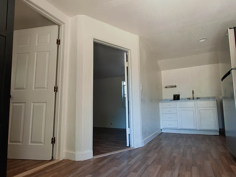 Marian Ln — Photo 1