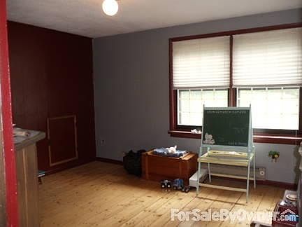 Upstairs
						:
						Bedroom 2