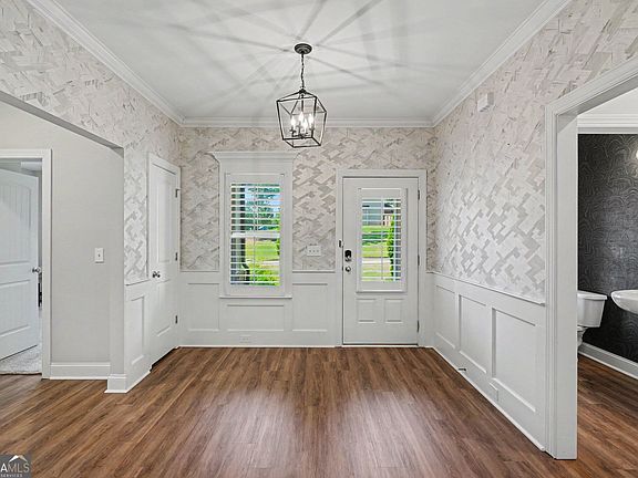 4th image of 80 Rock Rose Dr