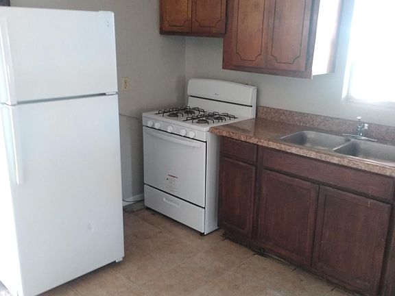 5th image of 5950 Trowbridge Dr