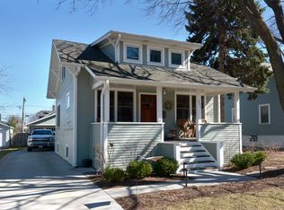201 S Highland Ave, Arlington Heights, IL 60005