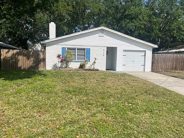 3 bed, 1117 sqft, $3,300 — Photo 2