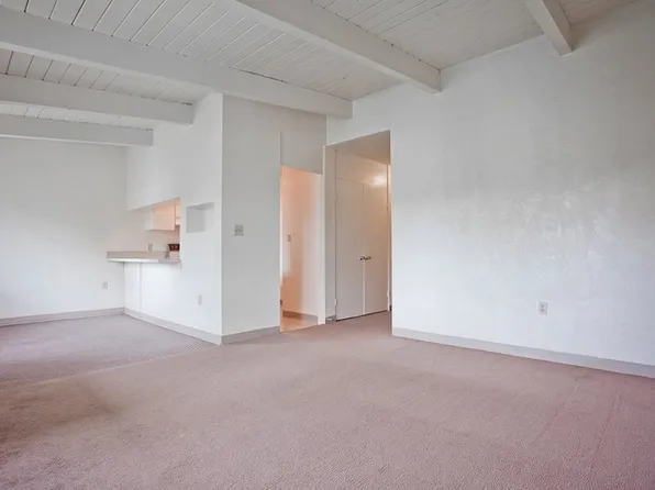 West Hills Village, 1459 City View St APT 119, Eugene, OR 97402