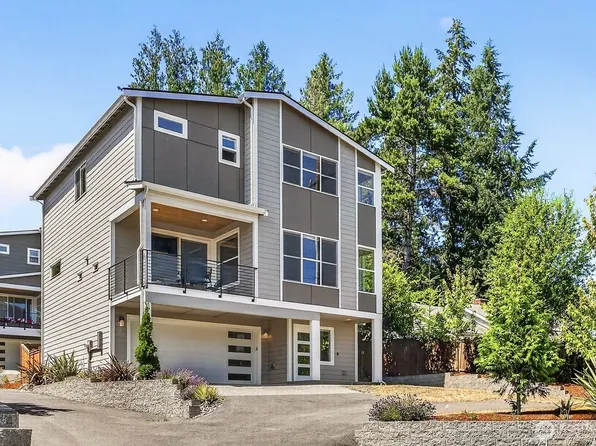 17051 8th Avenue NE, Shoreline, WA 98155