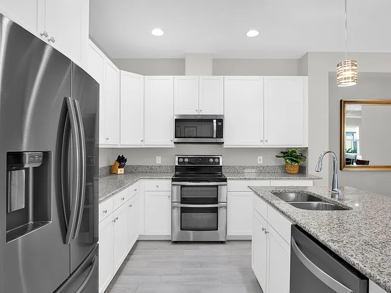 109 Salt Shaker St — Photo 3