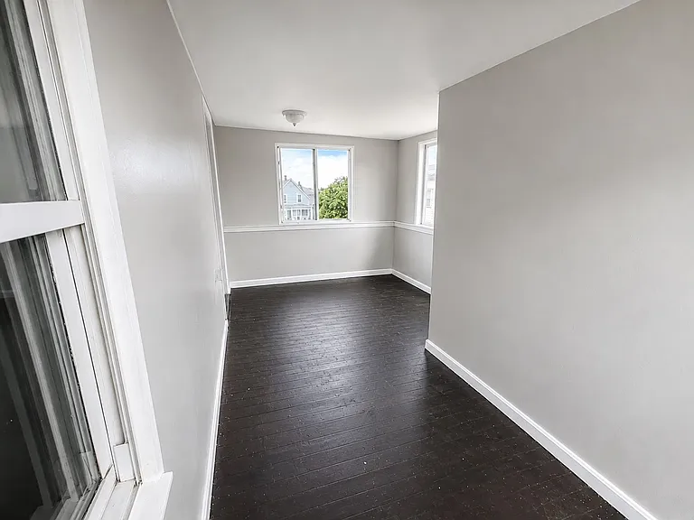 45 Carleton St #2 — Photo 16
