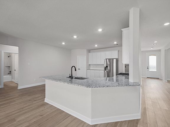 3rd image of 2912 Fairwind Ln